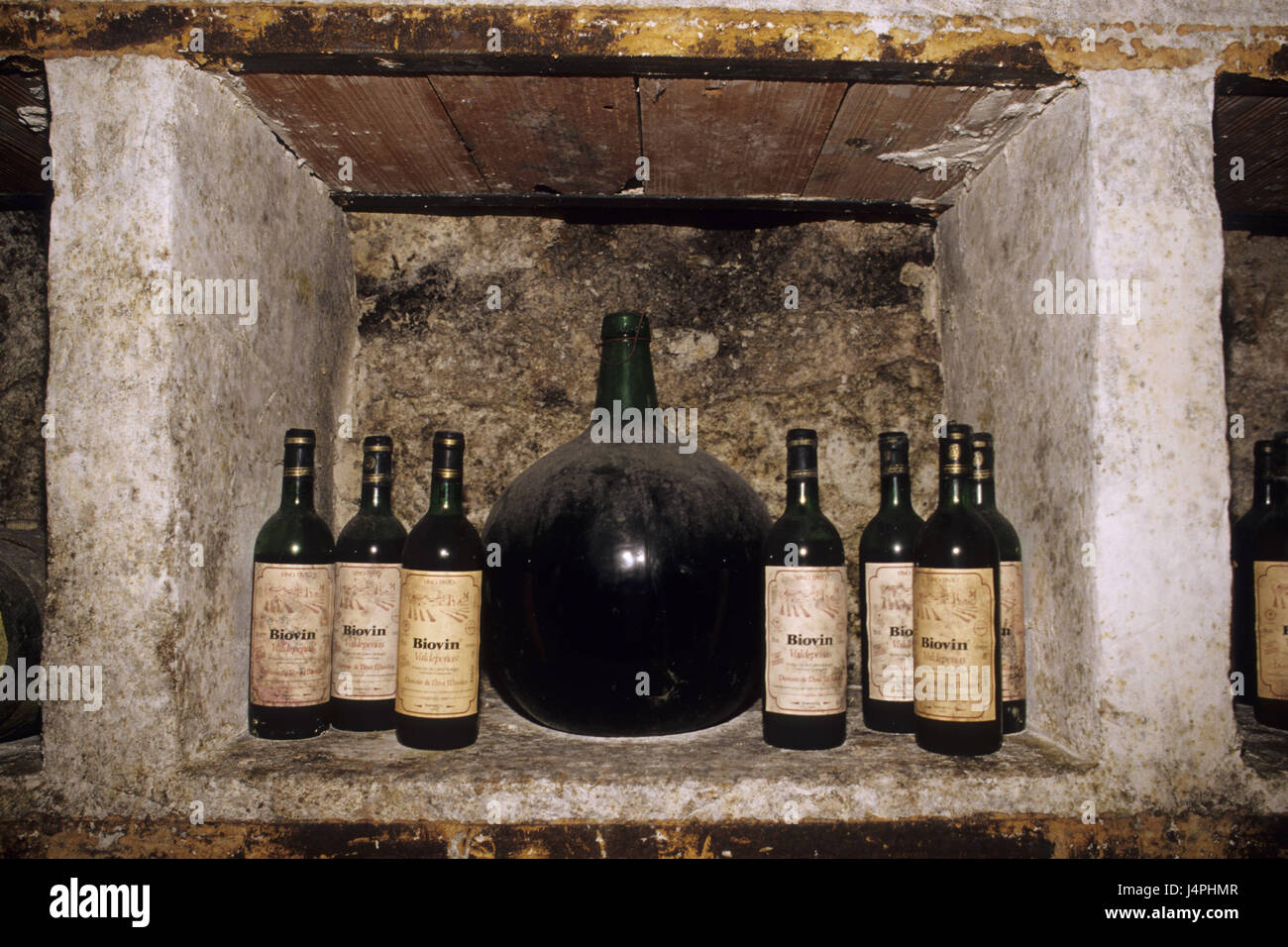 Valdepenas hi-res stock photography and images - Alamy