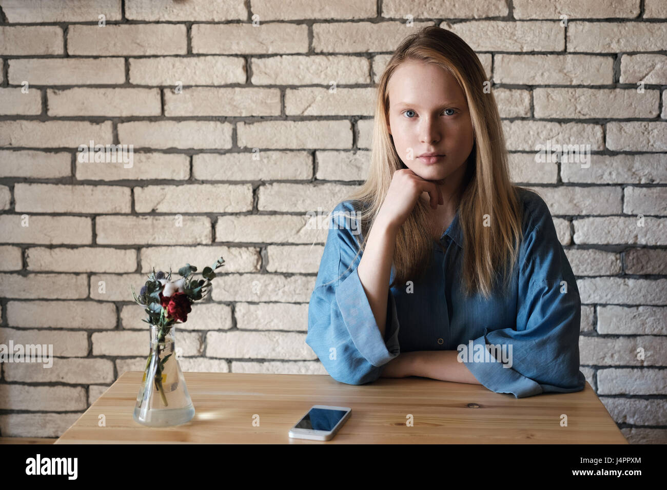 amateur cute blonde teen