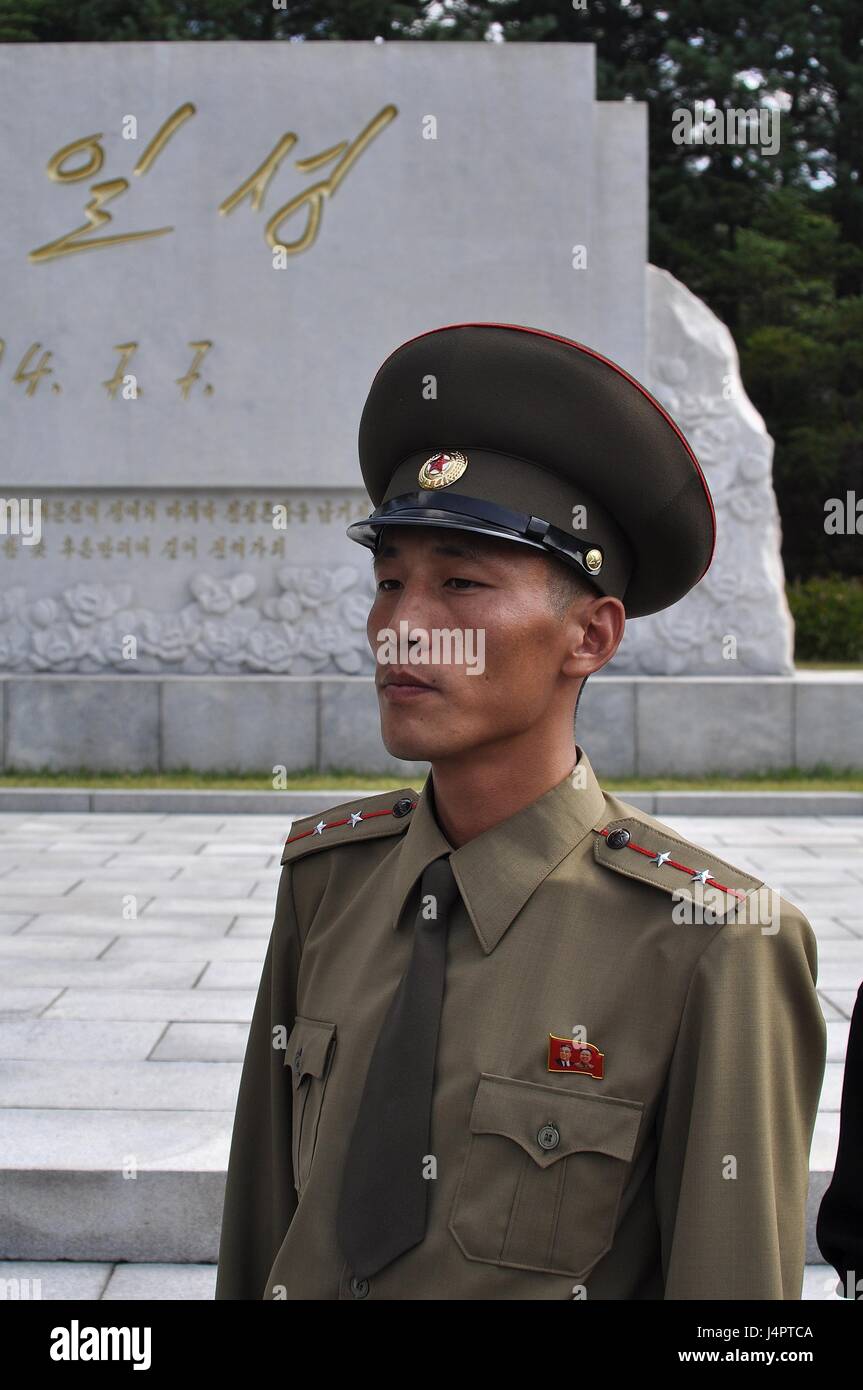 north korean army officer uniform