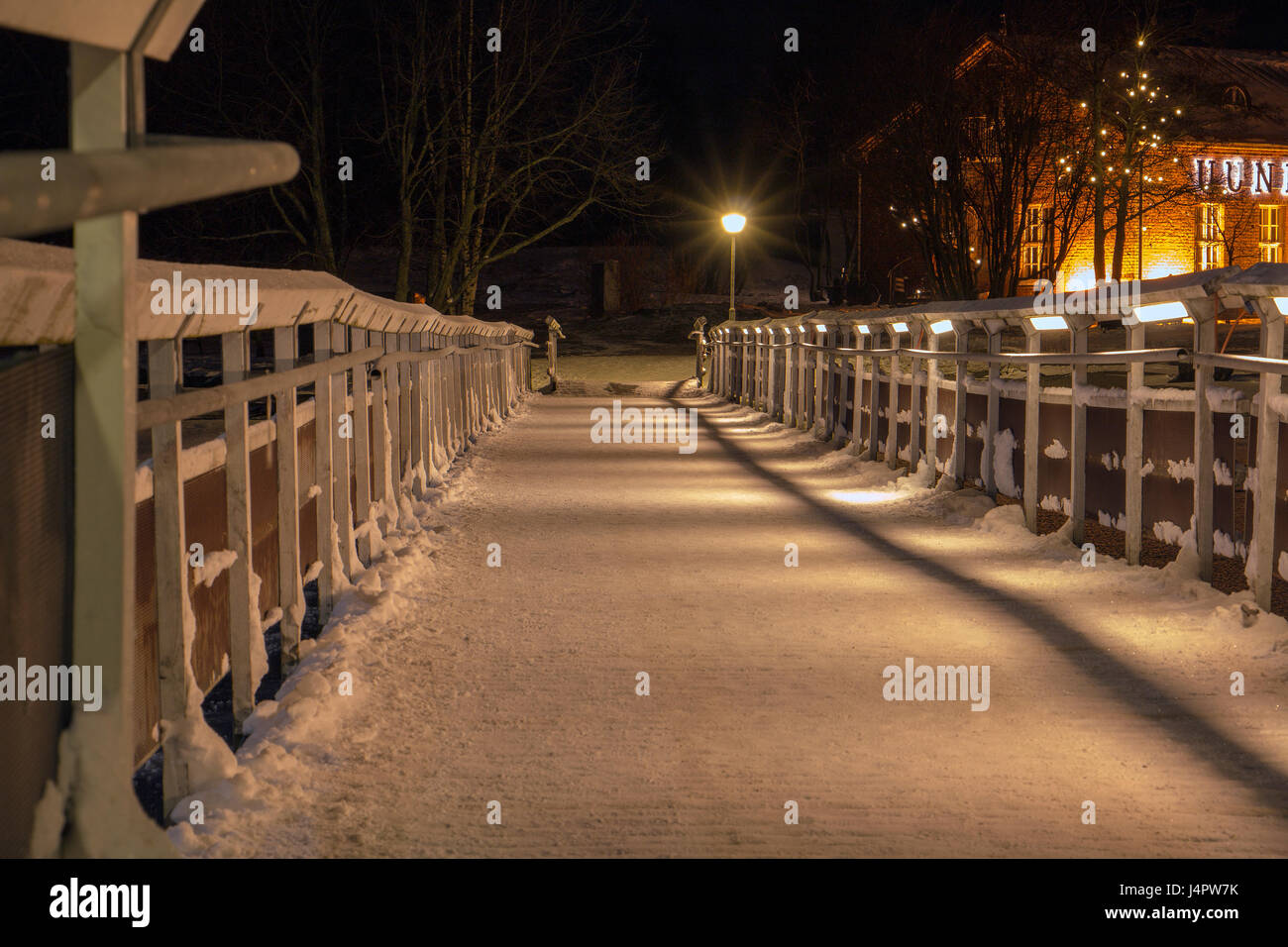 On bridge street lamp scenery hi-res stock photography and images - Alamy