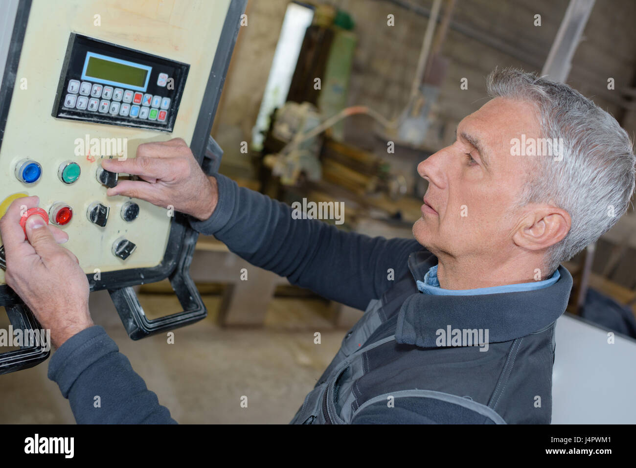 adjusting the setting Stock Photo - Alamy