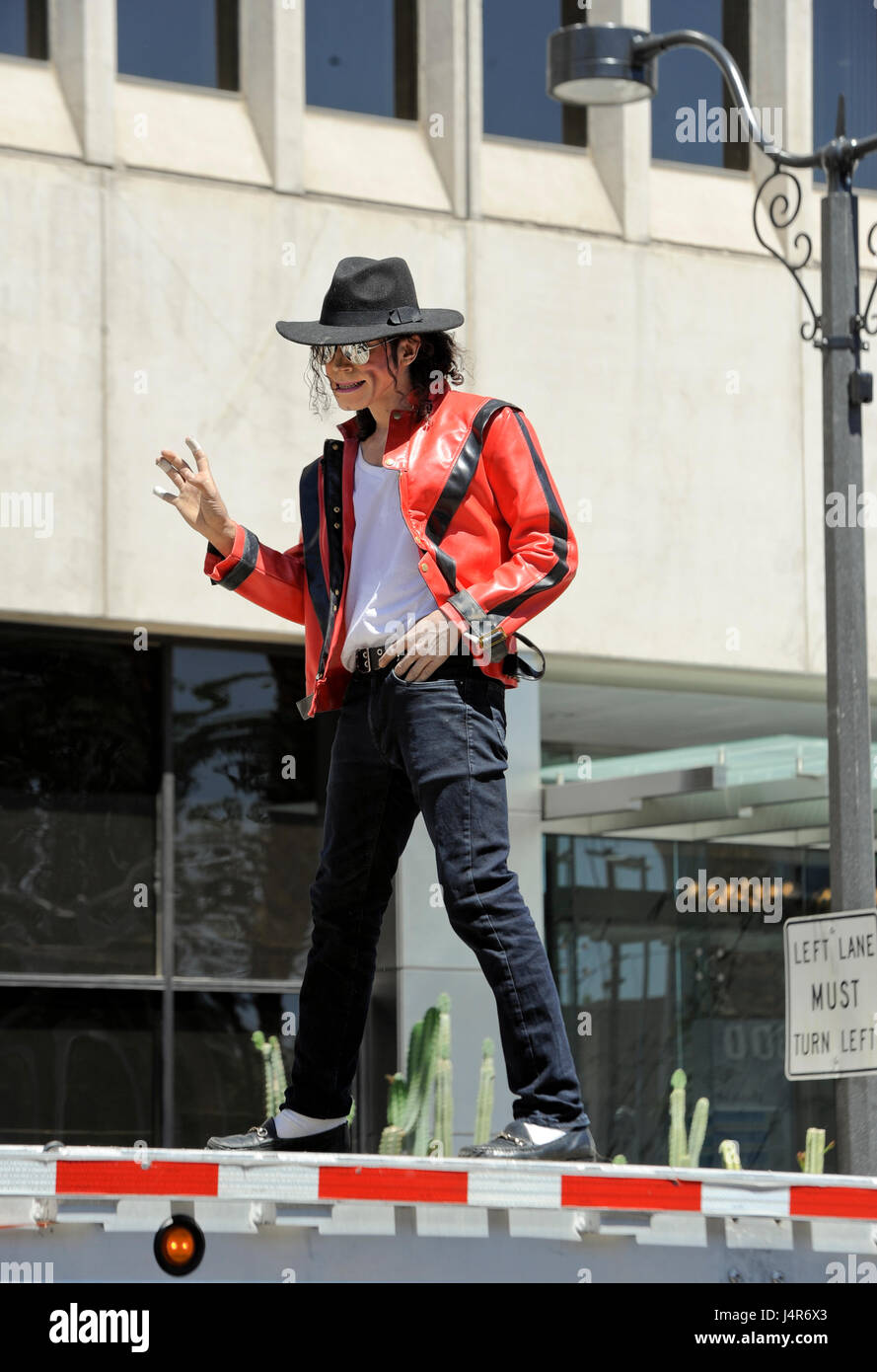 Las Vegas, Nevada, May 13, 2017 - A Michael Jackson impersonator wows the crowd at the Helldorado Days Parade held on Saturday, May 13, 2017 in Downtown Las Vegas. Photo: Ken Howard/Alamy Live News Stock Photo