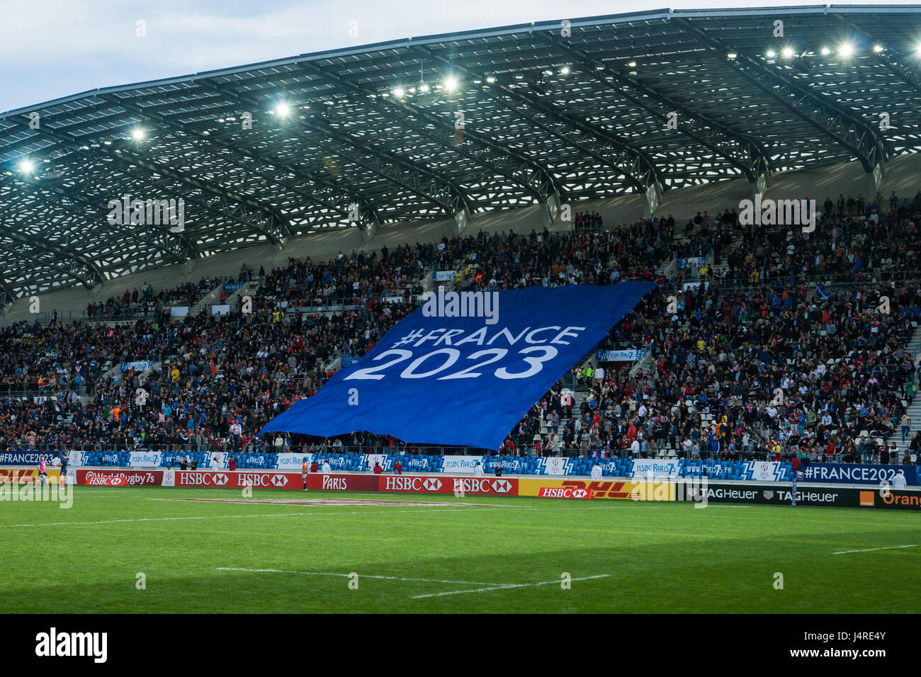 Paris, France. 14th May 2017. Huge flag with hashtag #France2023 at the HSBC Paris Sevens World series at Stade Jean Bouin. France is bidding to host the next Rugby World Cup in 2023. Credit: Elsie Kibue / Alamy Live News Stock Photo