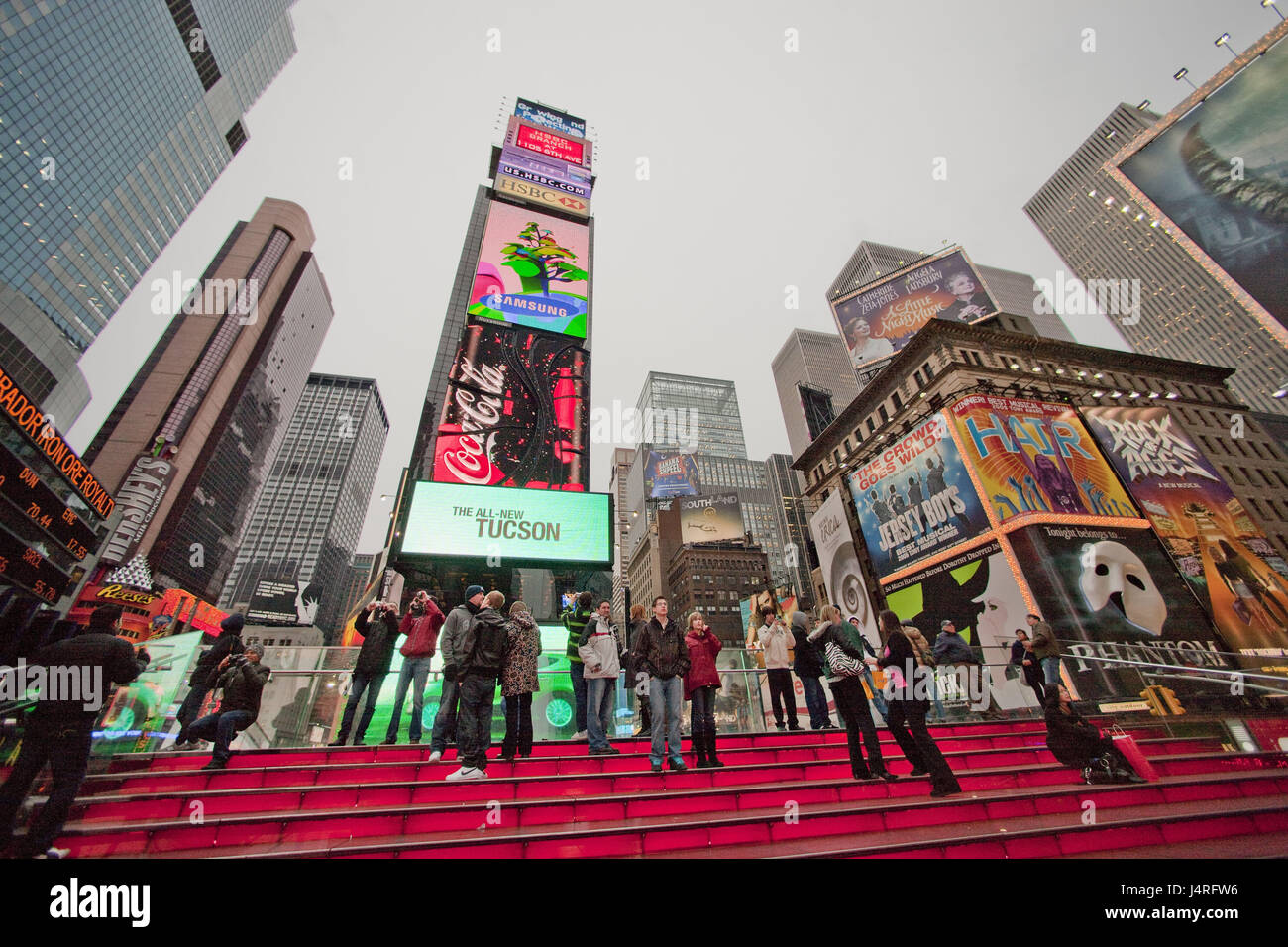 Times square stairs hi-res stock photography and images - Alamy
