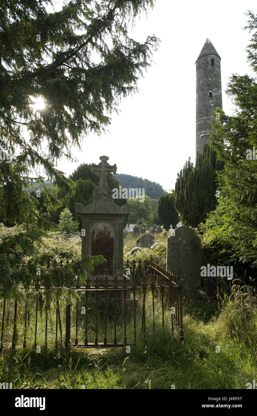 Ireland, Leinster, county Wicklow, Glendalough, round tower, cemetery, Stock Photo