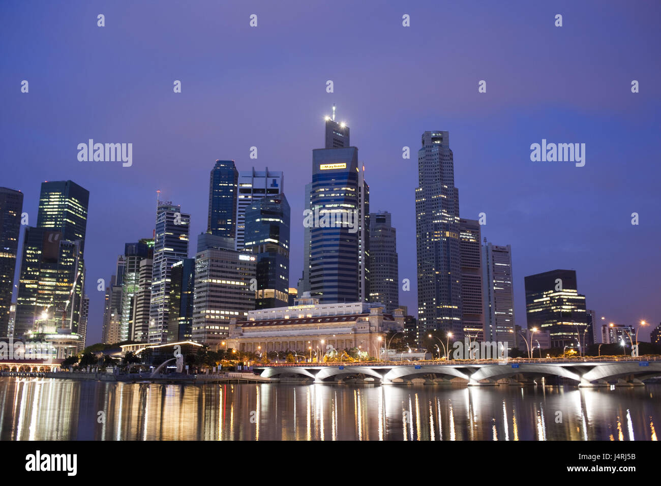 Skyline dusk singapore hi-res stock photography and images - Alamy