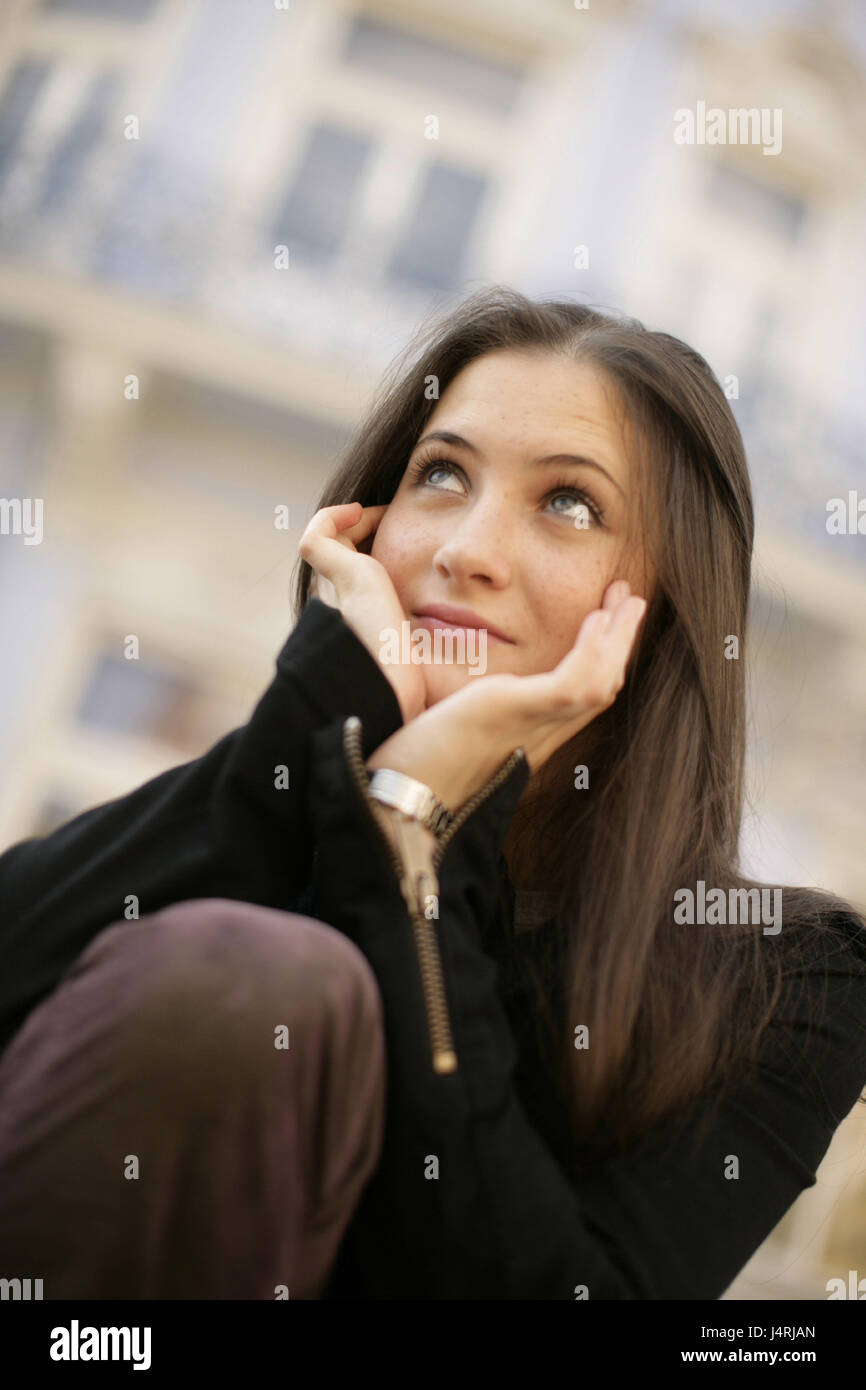 Wait Sit Woman, young, sit, wait, half portrait Stock Photo - Alamy