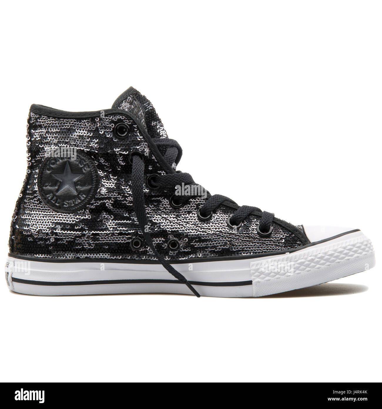 Hi top chuck taylor all star hi-res stock photography and images - Alamy