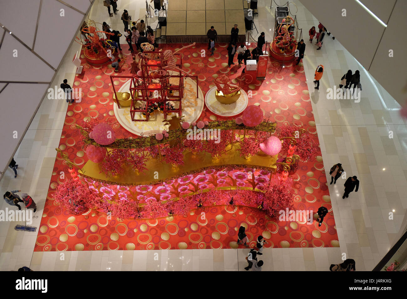 Luxury shopping mall hi-res stock photography and images - Alamy