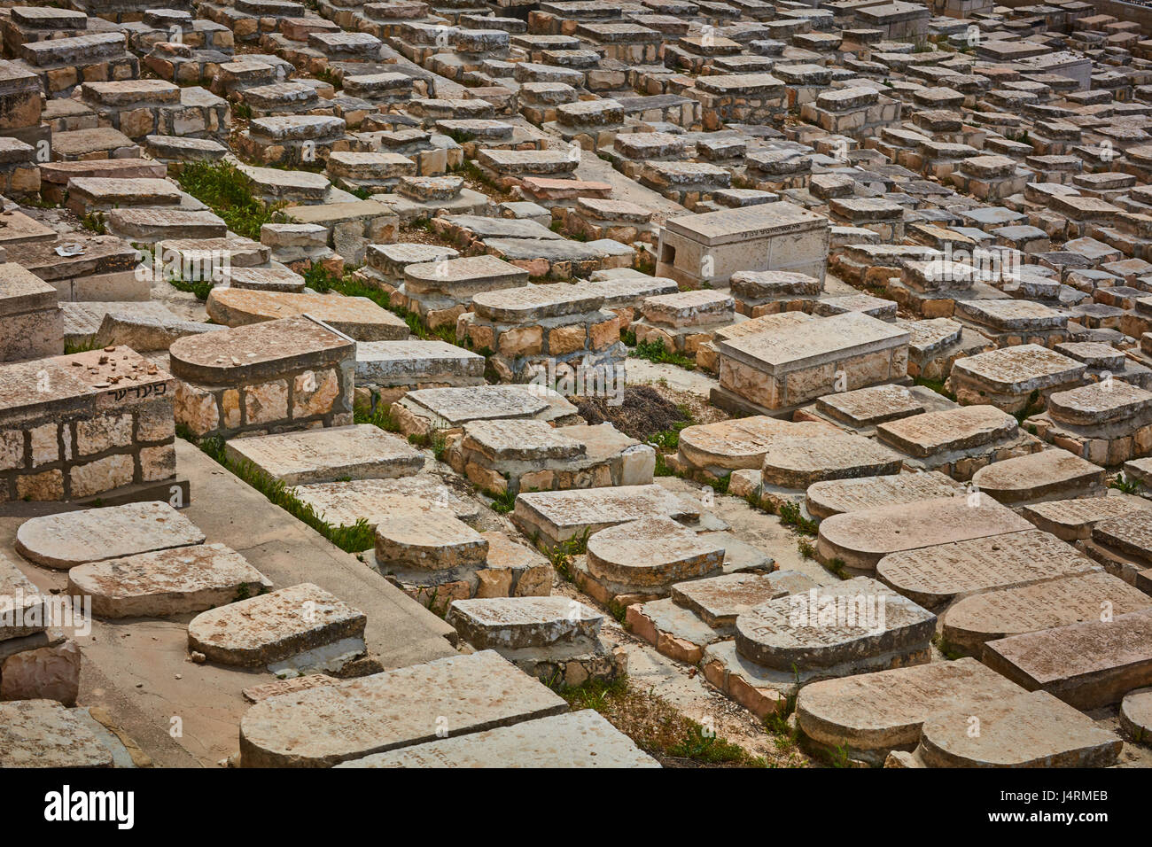 Mount of olives, burial place in Jerusalem Stock Photo Alamy