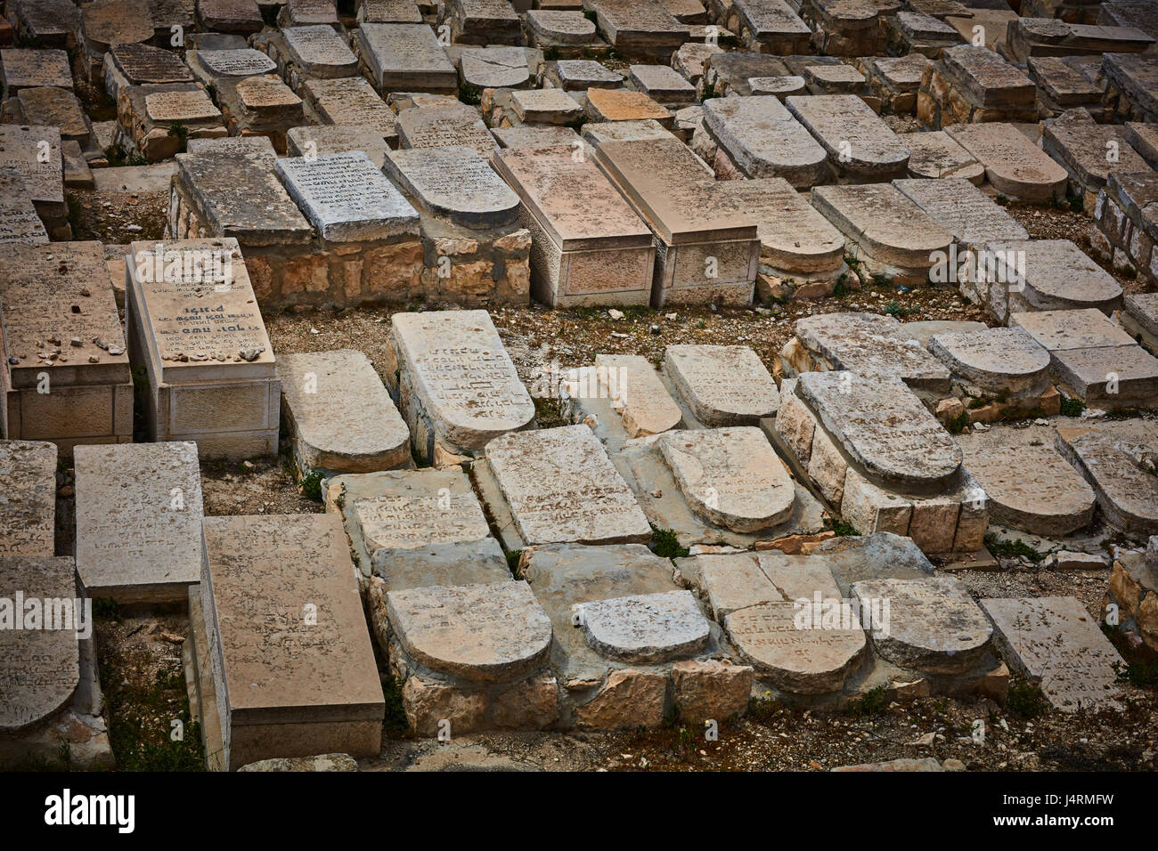Mount of olives, burial place in Jerusalem Stock Photo Alamy