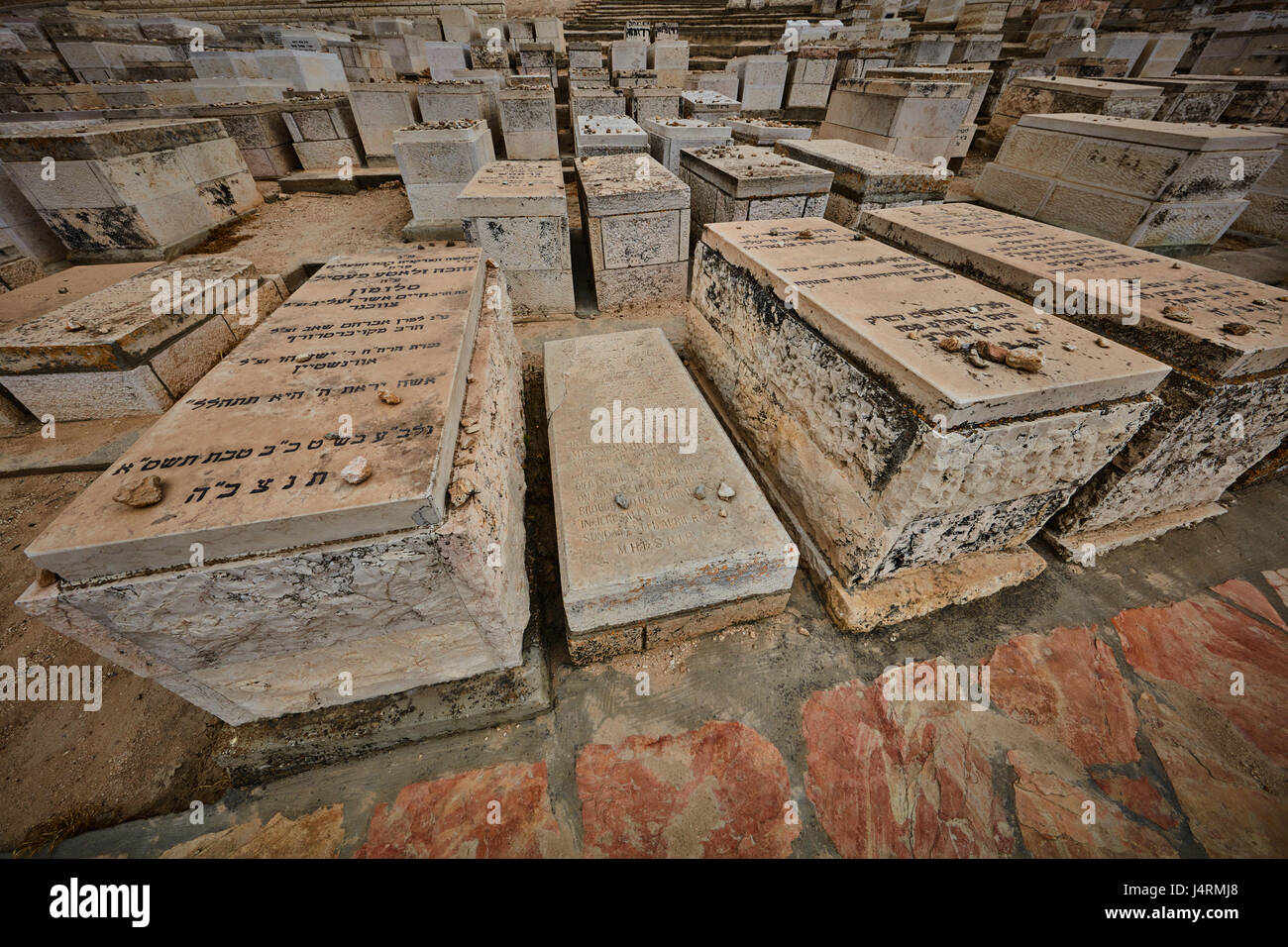 Mount of olives, burial place in Jerusalem Stock Photo Alamy