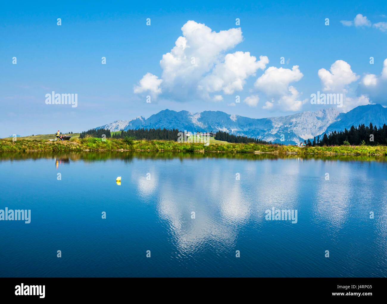 Hintersteinersee mountain lake, summer wellness attraction in Scheffau am Wilden Kaiser, Tirol, Austria Stock Photo