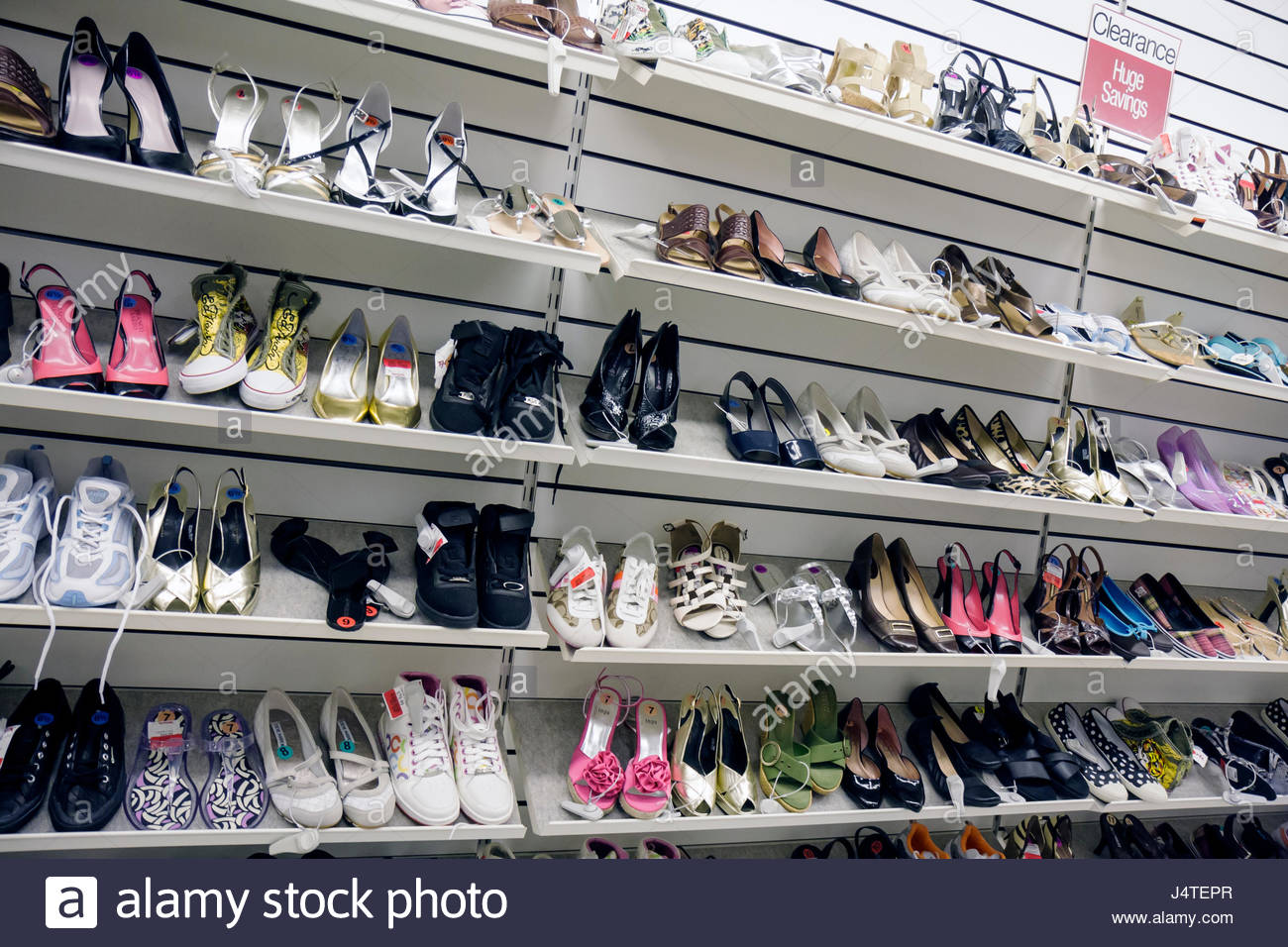 Tj Maxx Stock Photos & Tj Maxx Stock Images Alamy
