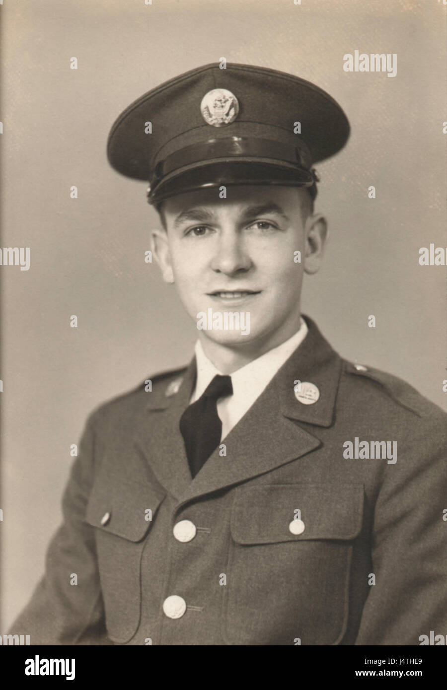 Vintage army uniform hi-res stock photography and images - Alamy