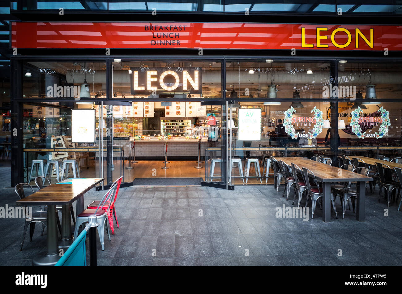 The Leon restaurant in London's redeveloped Spitalfields Market. Leon is a chain of 40+ restaurants setup in 2004 to provide natural fast food. Stock Photo