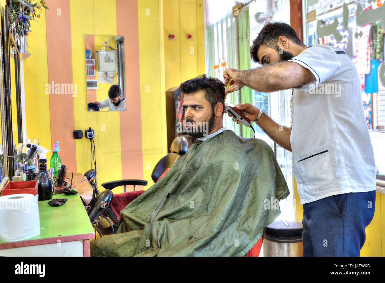 Muslim Barber Shop High Resolution Stock Photography And Images Alamy