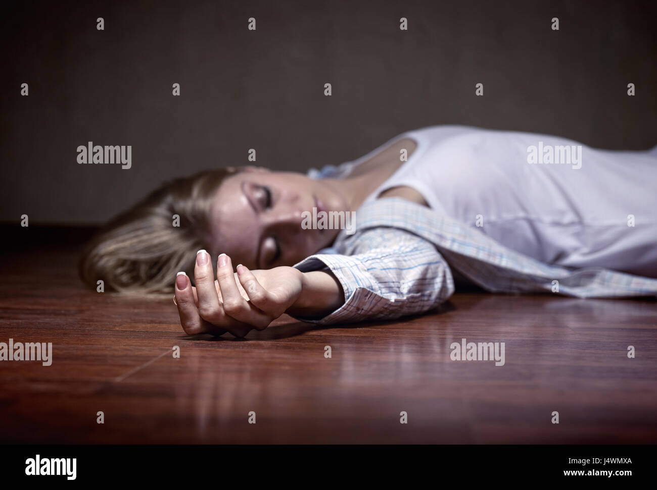 The Dead Mans Body Focus On Hand Stock Photo - Download Image Now - Death,  Dead Person, Murder - iStock