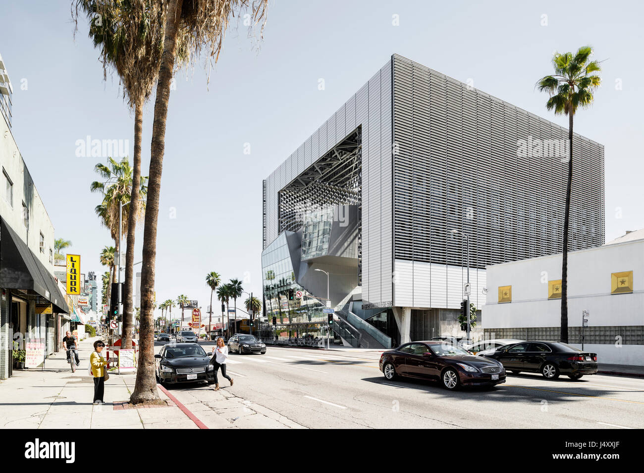Exterior contextual view on Sunset Boulevard. Emerson College Los Angeles Center, Los Angeles, United States. Architect: Morphosis, 2014. Stock Photo