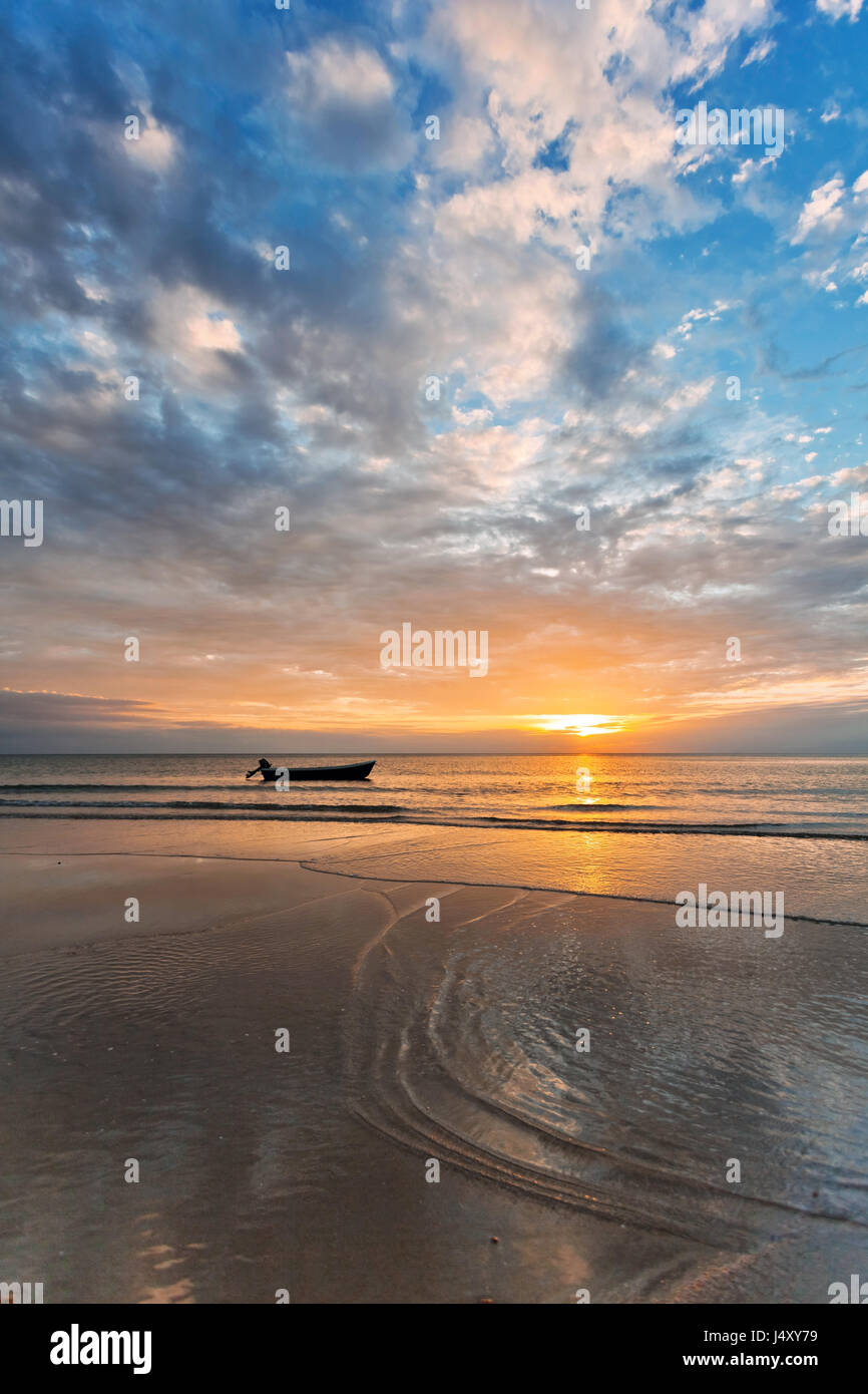 Sailing boat on a background of a beautiful sunset Stock Photo - Alamy