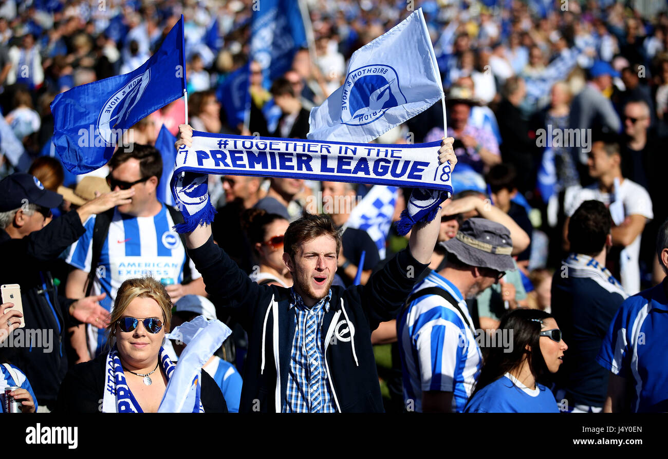 Bus parade through brighton hi-res stock photography and images - Alamy