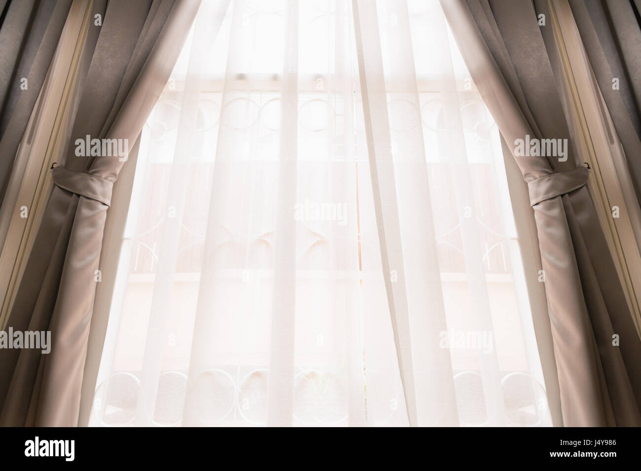 Curtain covering hires stock photography and images Alamy