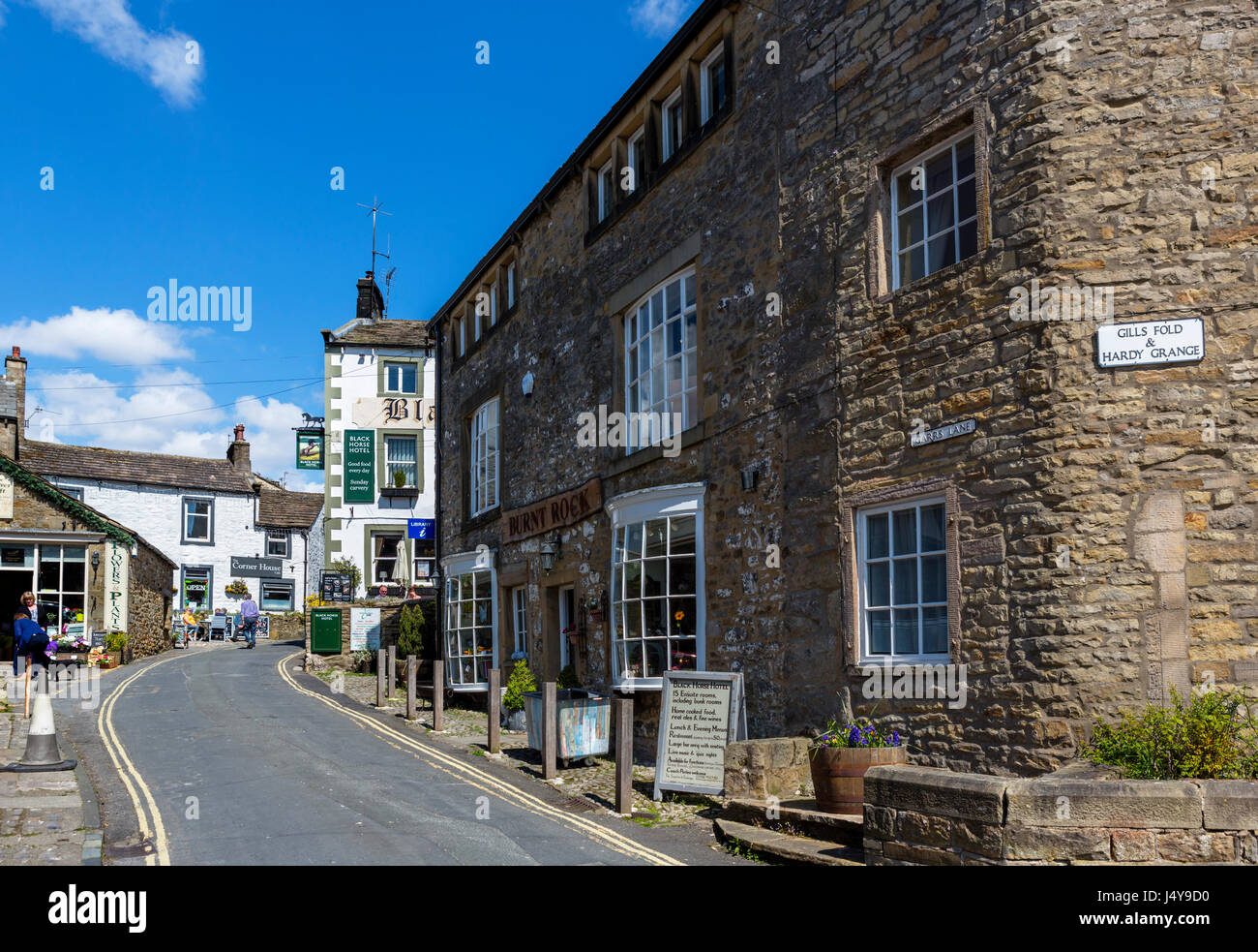 Street in the traditional English village of Grassington, Wharfedale, Yorkshire Dales National Park, North Yorkshire, England, UK. Stock Photo