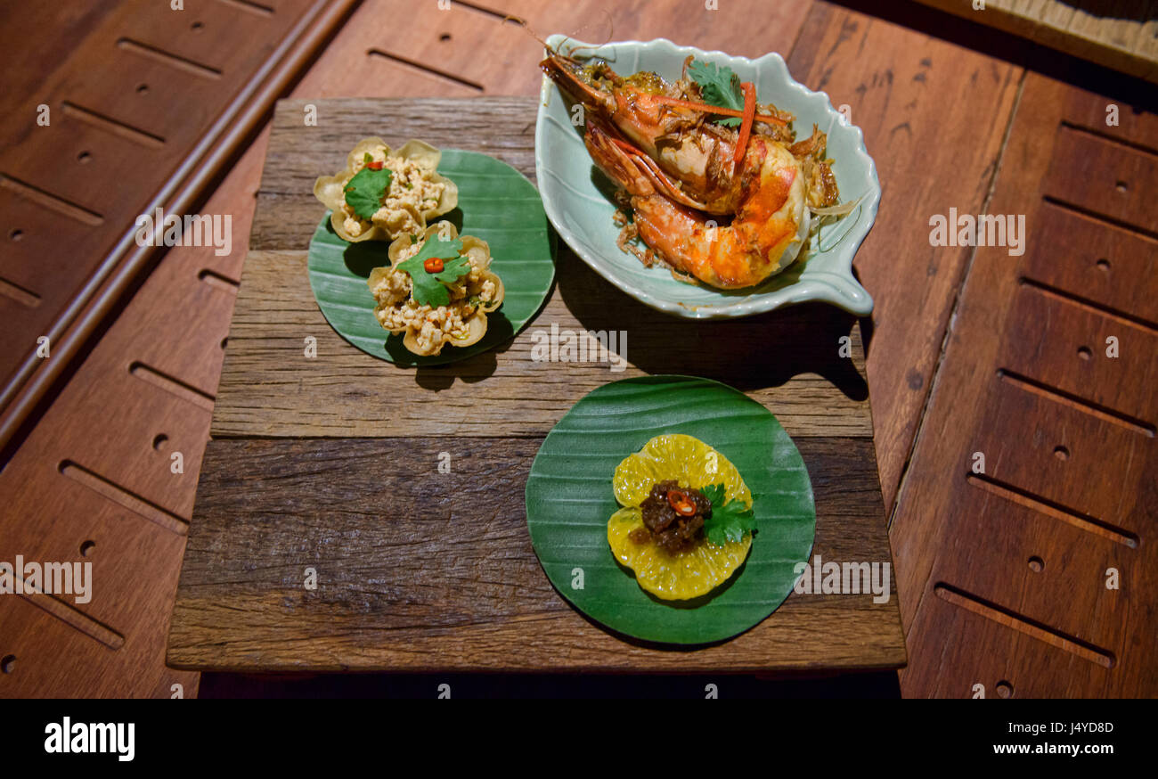 Fine Dining In Bangkok Thailand Stock Photo Alamy fine-dining-in-bangkok-thailand-stock-photo-alamy