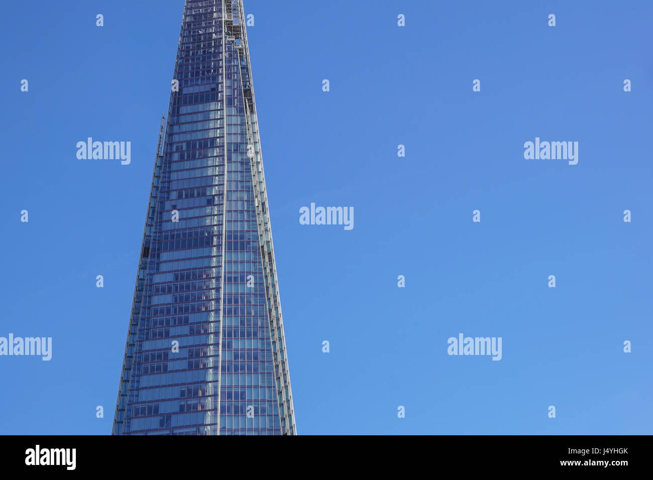 Tallest all glass building hi-res stock photography and images - Alamy