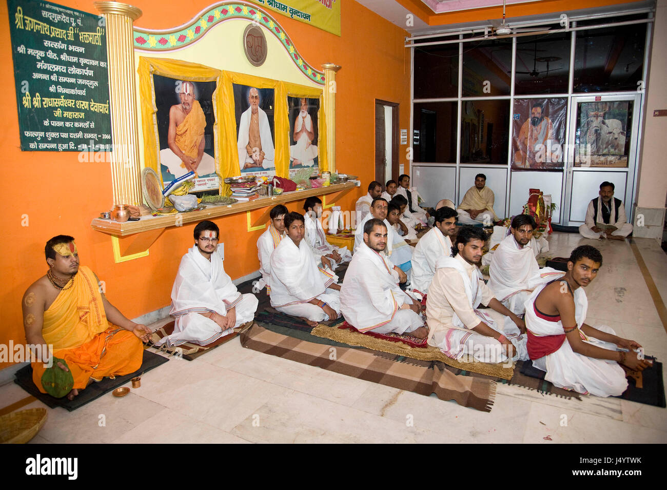 Gurukul students of maluk peeth, mathura, uttar pradesh, india, asia Stock Photo