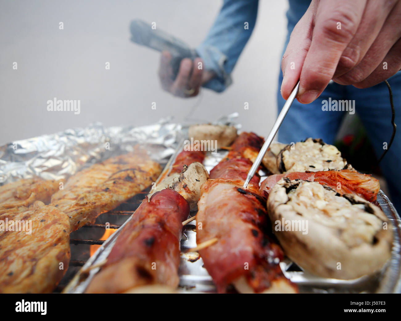 Meat thermometer hi-res stock photography and images - Page 5 - Alamy