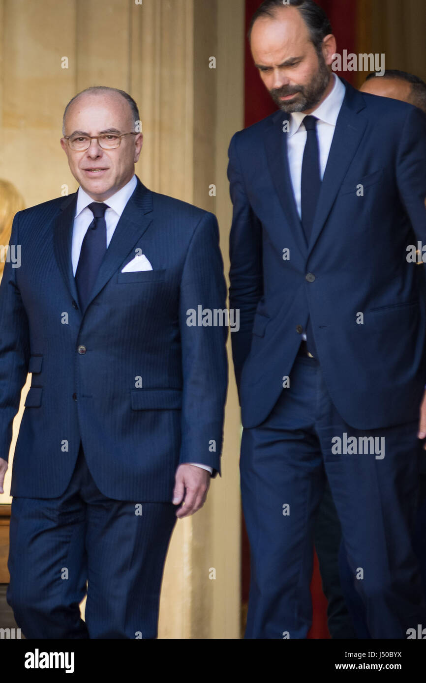Paris, France. 15th May, 2017.  Prime Minister handover in Matignon  -  15/05/2017  -  France / Paris  -  Ceremony of handover in Matignon between Edouard Philippe the new French PM and Bernard Cazeneuve. Credit: LE PICTORIUM/Alamy Live News Stock Photo