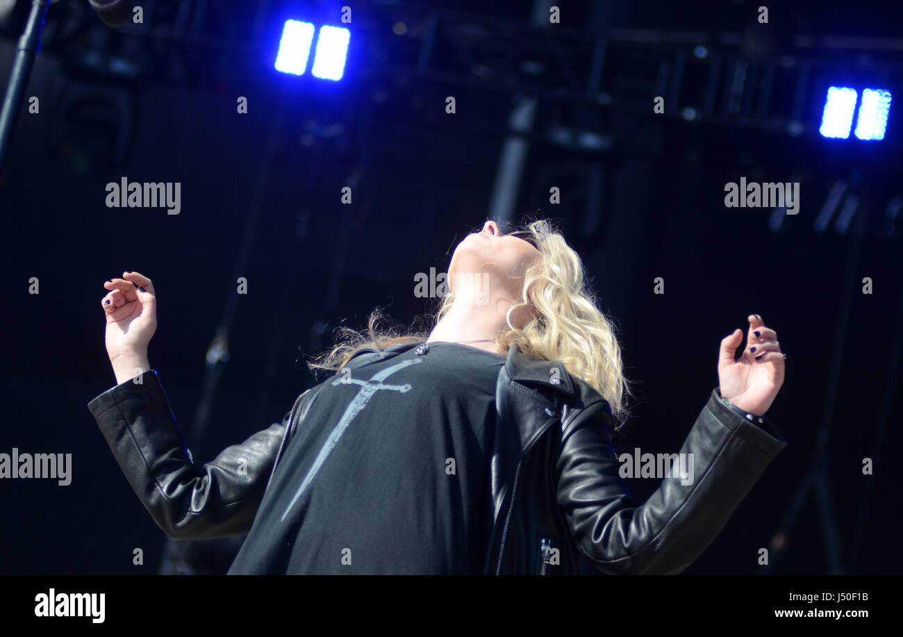 May 13, 2017: Lead singer Taylor Momsen of The Pretty Reckless performs during the Northern Invasion Music Festival in Somerset, Wisconsin. Ricky Bassman/Cal Sport Media Stock Photo