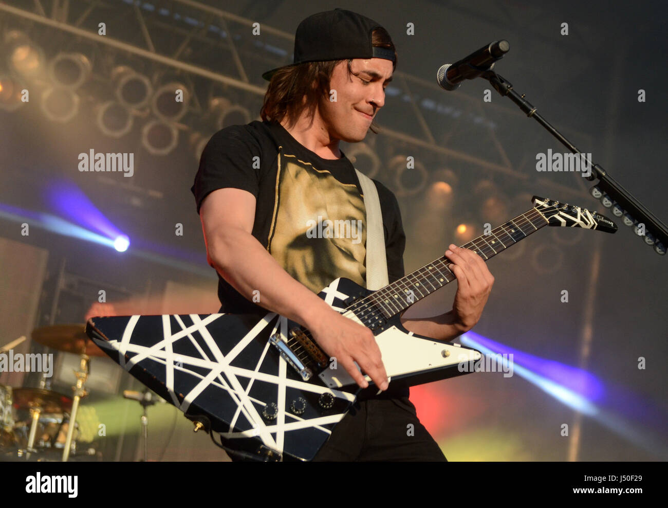 May 13, 2017: Lead singer Vic Fuentes of the band Pierce The Veil performs  during the Northern Invasion Music Festival in Somerset, Wisconsin. Ricky  Bassman/Cal Sport Media Stock Photo - Alamy