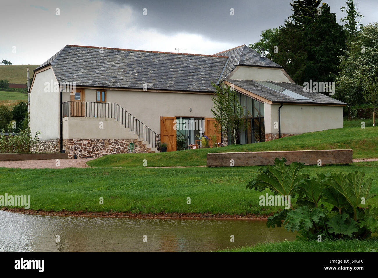 Luxury barn conversion hi-res stock photography and images - Alamy