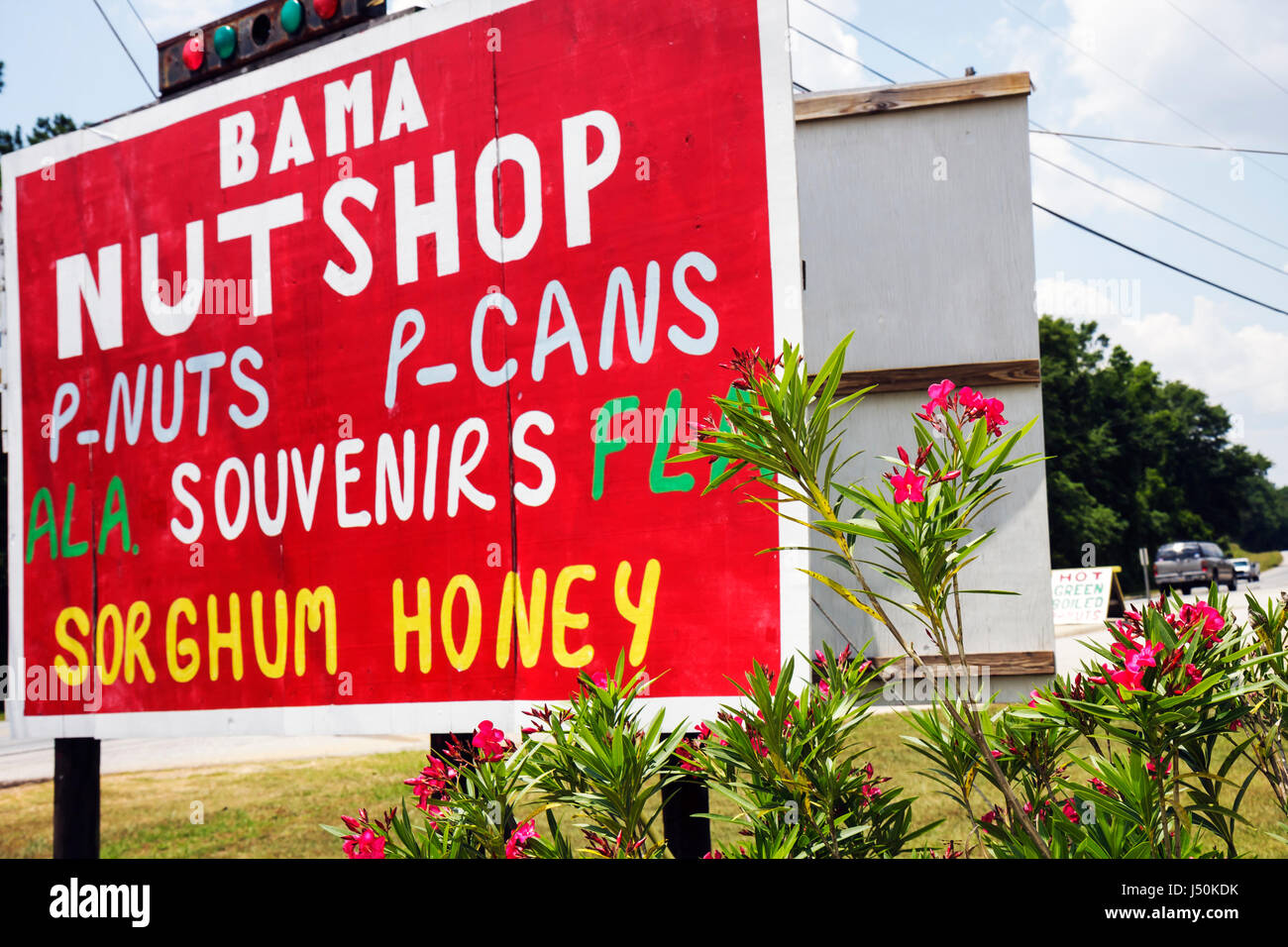 Alabama Brundidge,Highway 231,Bama Nut Shop,roadside,sign,logo,souvenirs,gifts,shopping shopper shoppers shop shops market markets marketplace buying Stock Photo