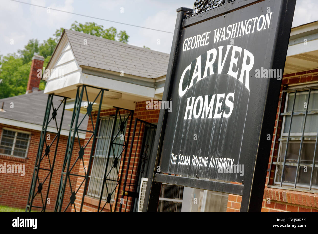 Alabama,Dallas County,Selma,Martin Luther King Jr. Street,George Washington Carver Homes,public housing,sign,AL080522035 Stock Photo