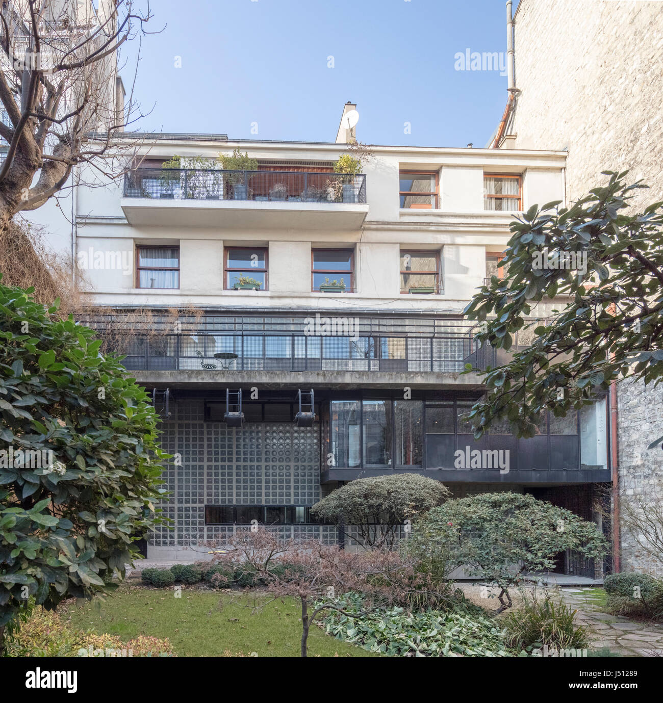 exterior facade, Maison de Verre (House of Glass), Paris, France Stock