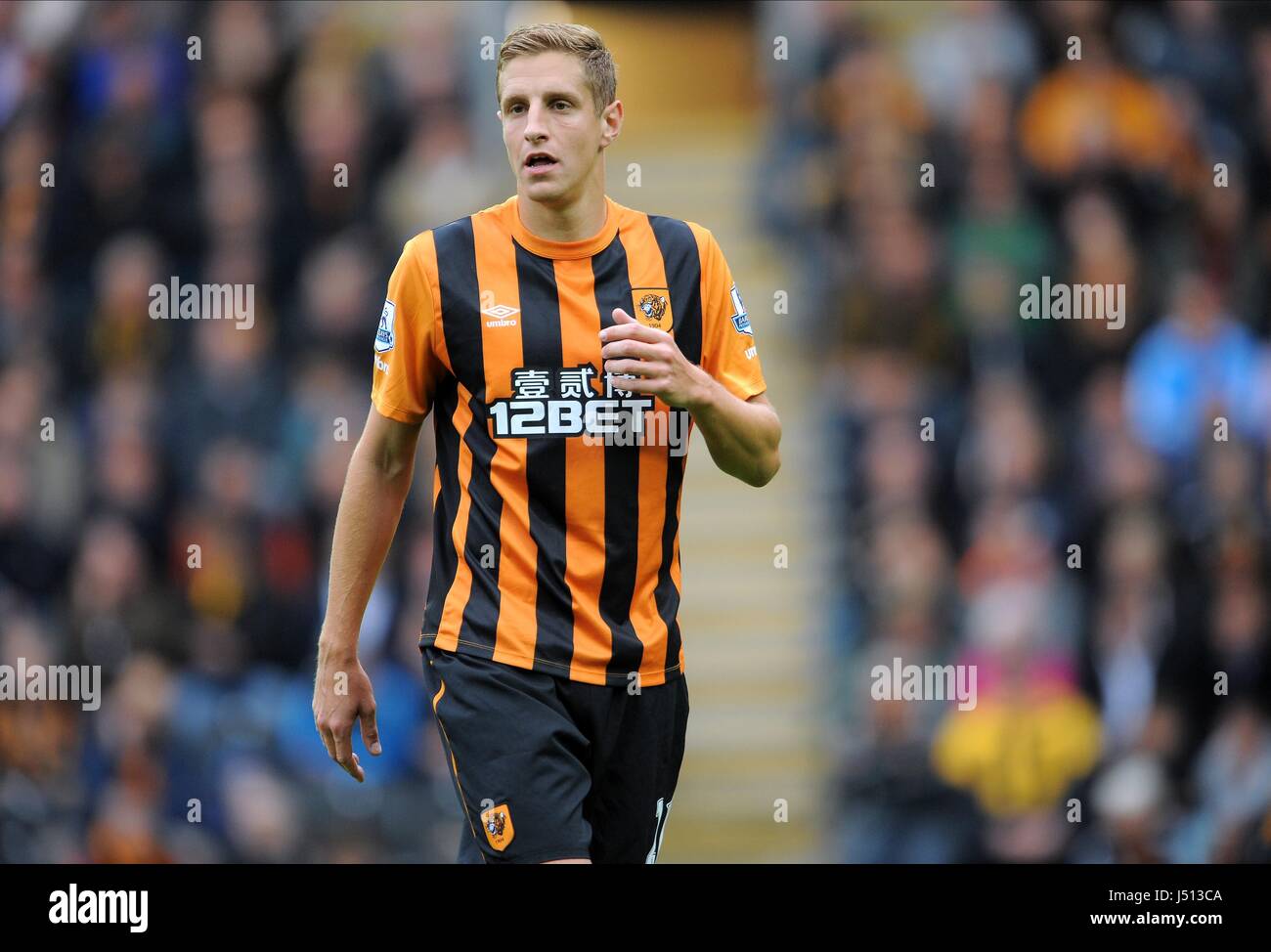MICHAEL DAWSON HULL CITY FC HULL CITY FC KC STADIUM HULL ENGLAND 04 MICHAEL DAWSON HULL CITY FC HULL CITY FC KC STADIUM HULL ENGLAND 04