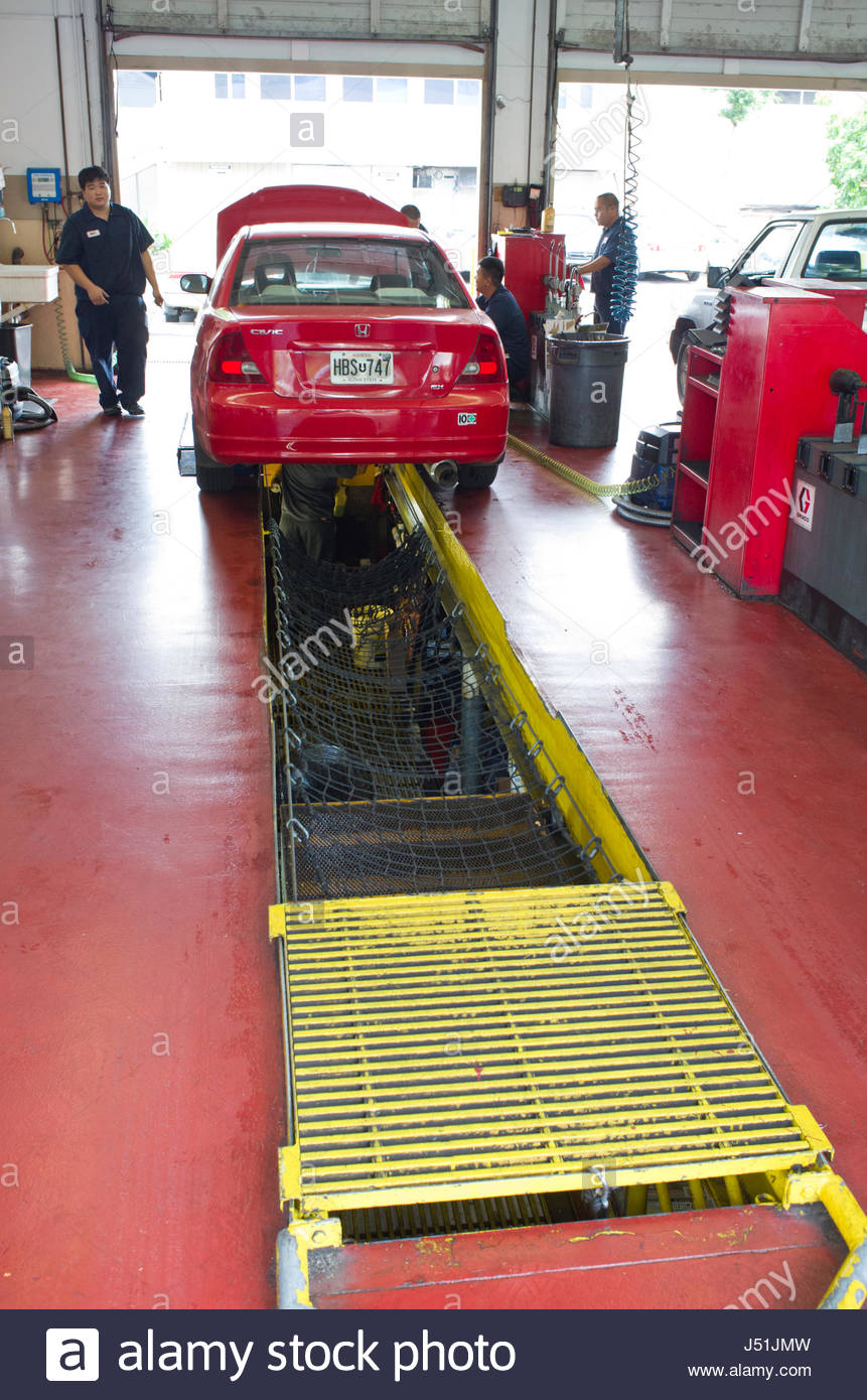 Jiffy Lube Stock Photos & Jiffy Lube Stock Images Alamy