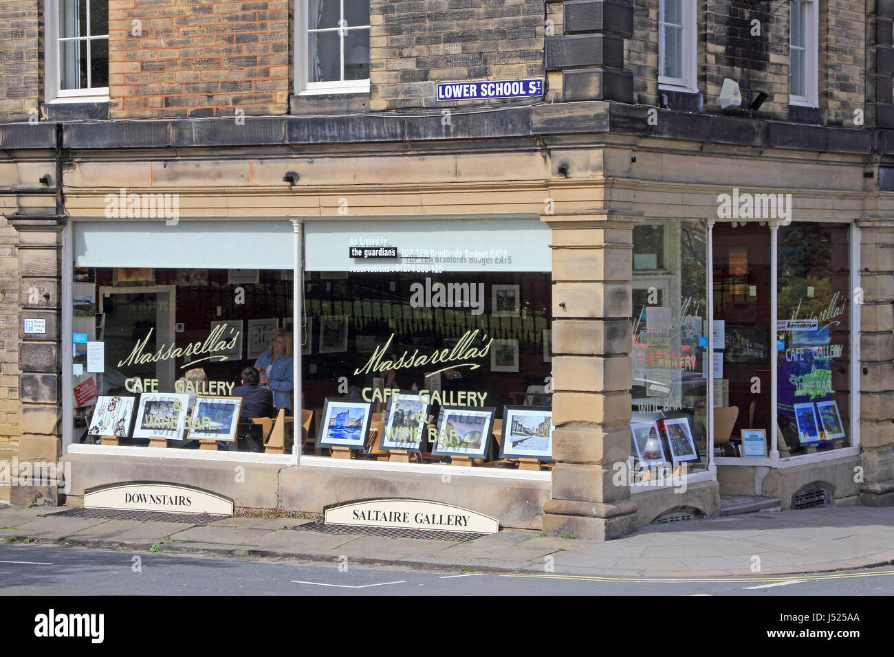Masserella's Café, Gallery and Wine Bar, Saltaire, Bradford Stock Photo