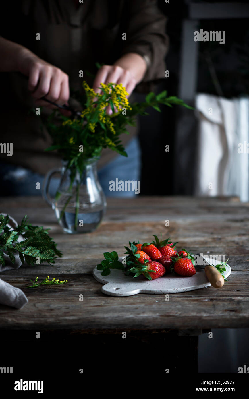 Strawberries in country kitchen hi-res stock photography and images - Alamy