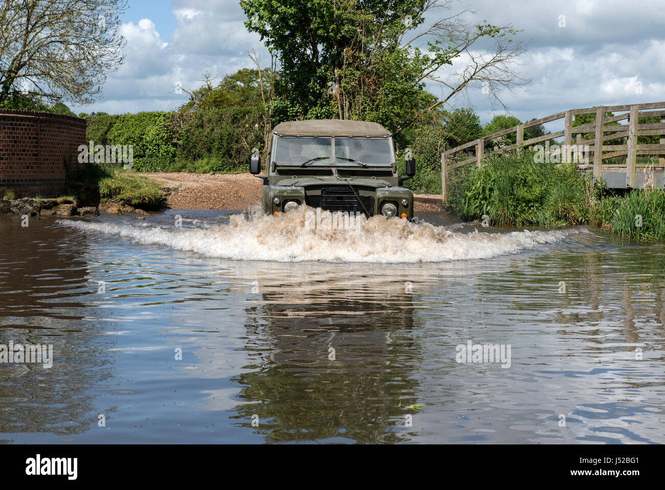 Land rover series 3 hi-res stock photography and images - Alamy