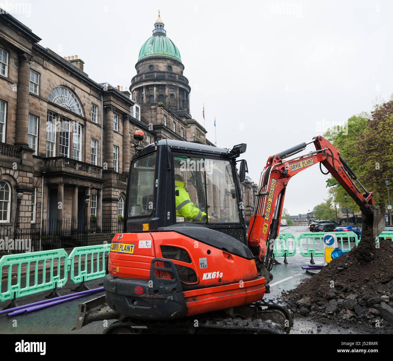 Road works in Charlotte Square Edinburgh Scotland Stock Photo Alamy