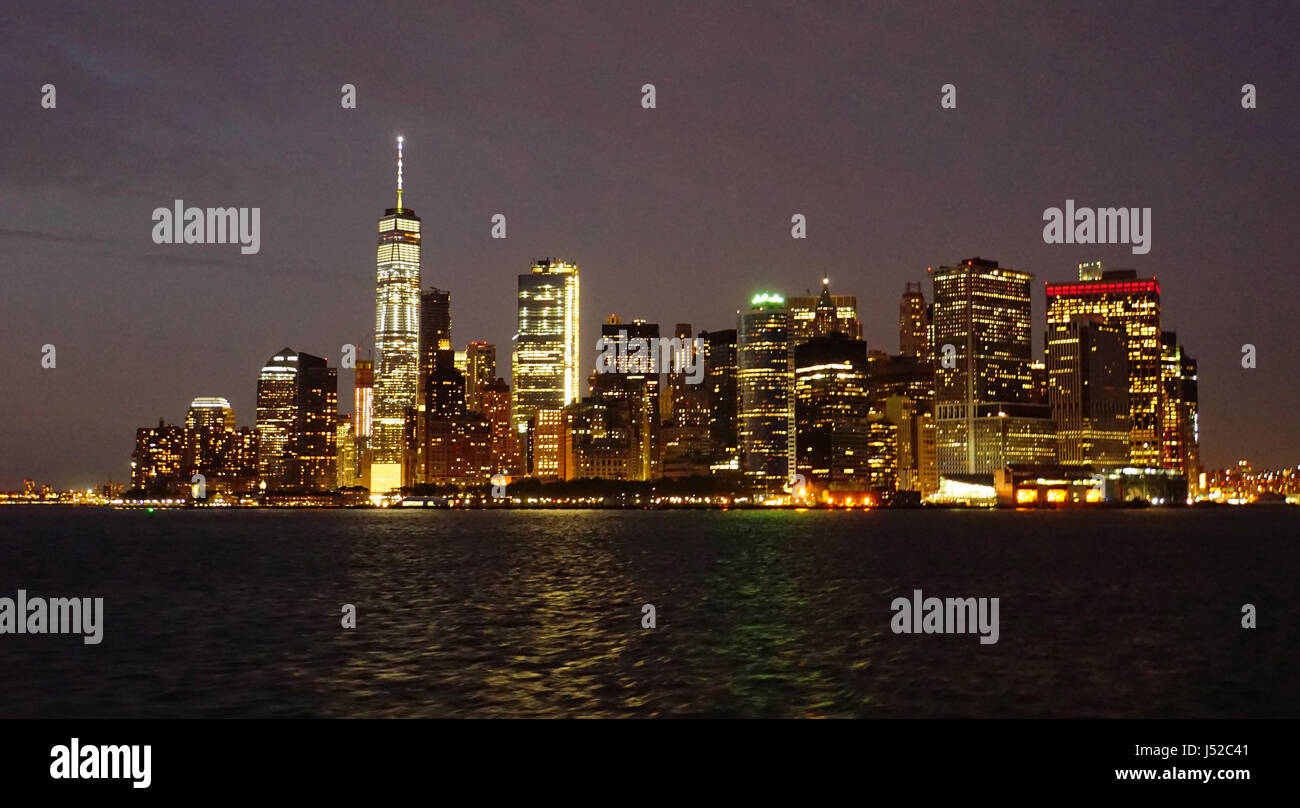 New York skyline at night from the Hudson river Stock Photo - Alamy