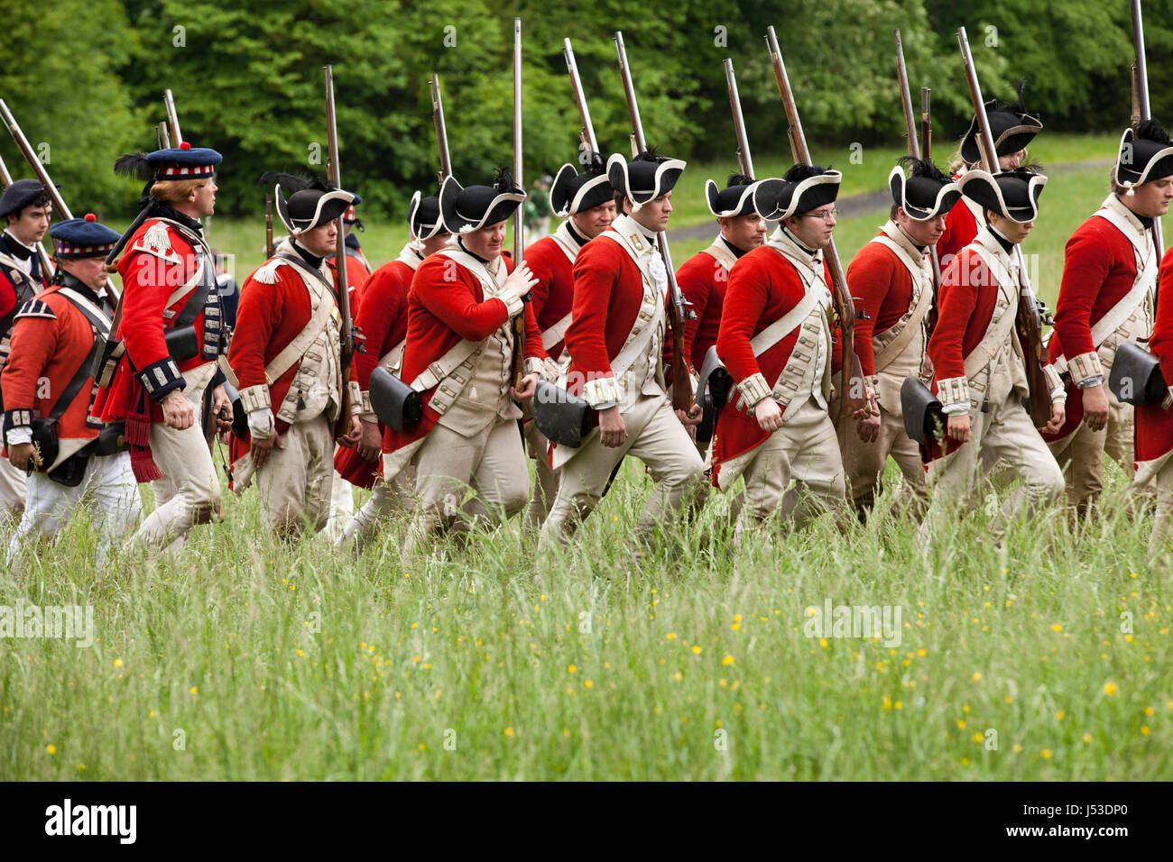 British soldiers during a reenactment of the 18th century  Revolutionary War at Mount Vernon - Virginia USA Stock Photo