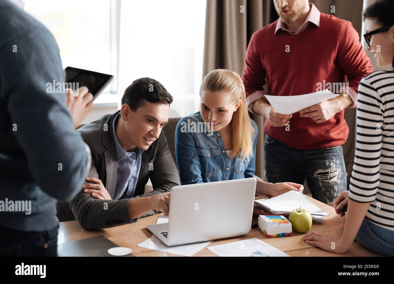 Explaining project details hi-res stock photography and images - Alamy