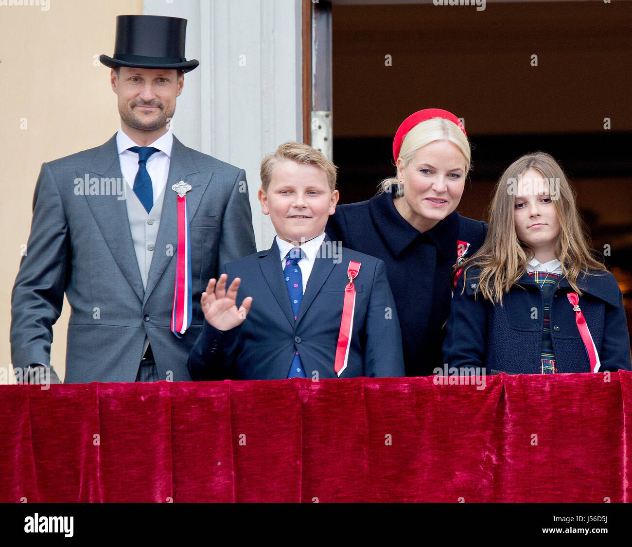 Norwegian Royal family with Crown Prince Haakon (LR), Prince Sverre