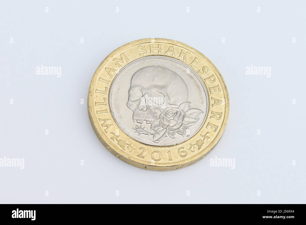The tails side of a 2016 commemorative £2 coin to mark the anniversary of the death of William Shakespeare Stock Photo