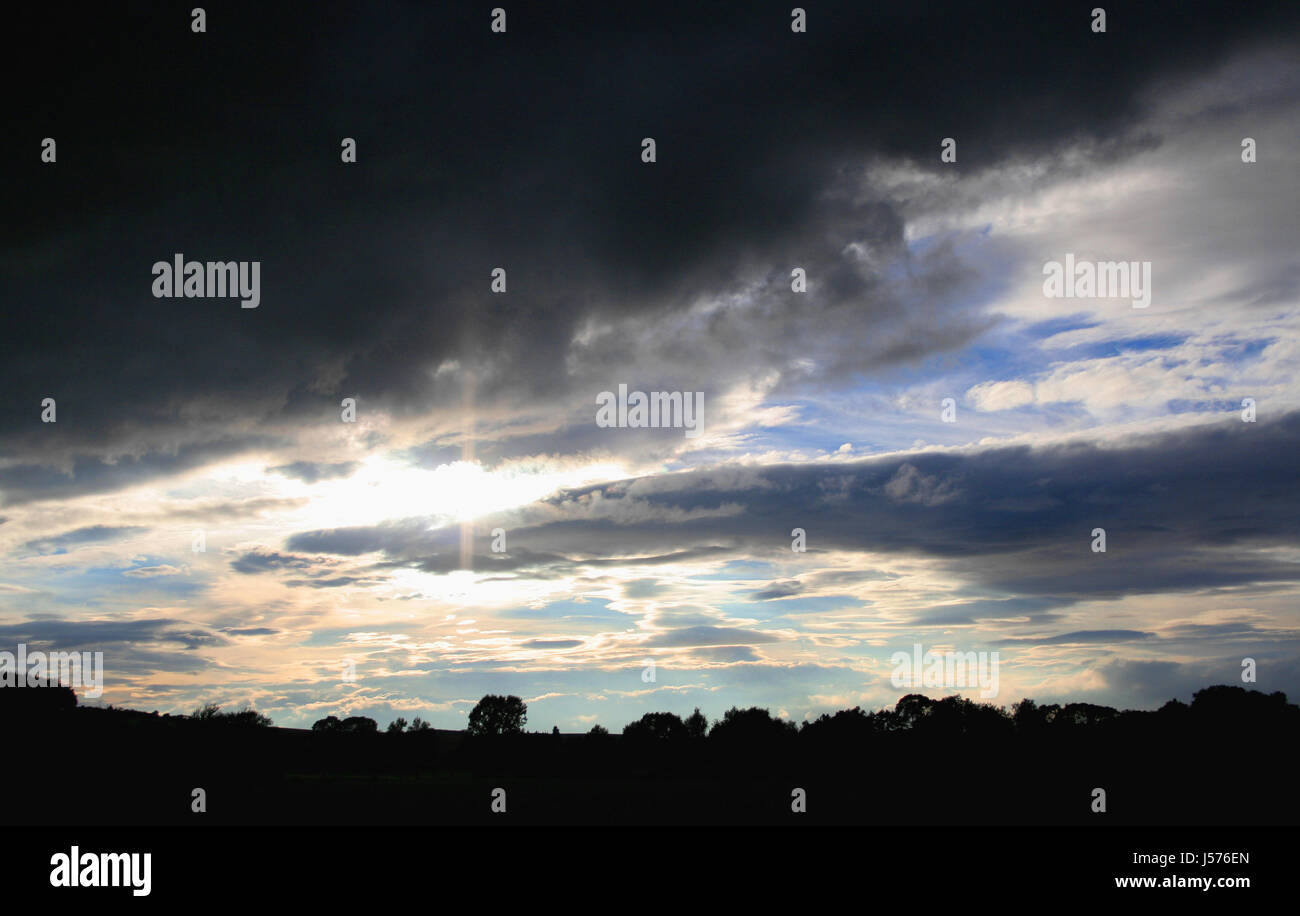 Storm clouds bring rain hi-res stock photography and images - Alamy